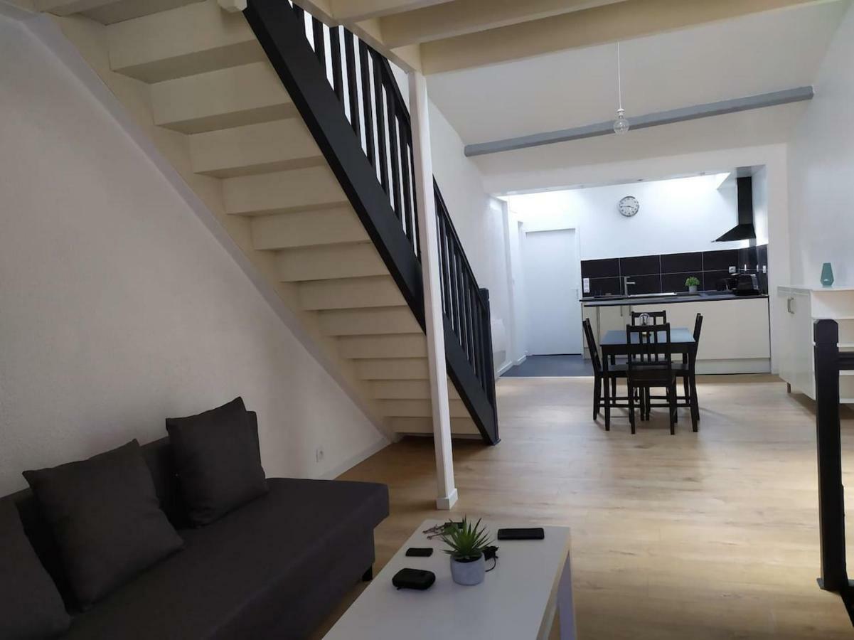 Duplex Plein Centre Ville 10B Malestroit Екстериор снимка